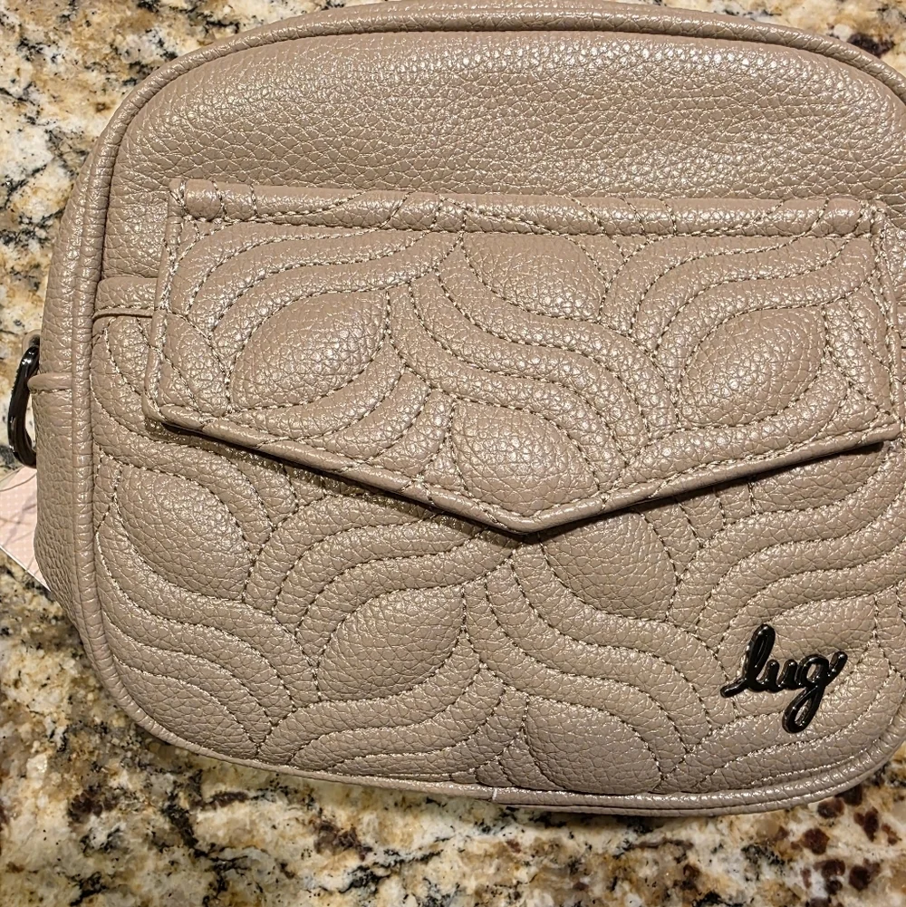 NWT- LUG- SWING VL CROSSBODY- SAND